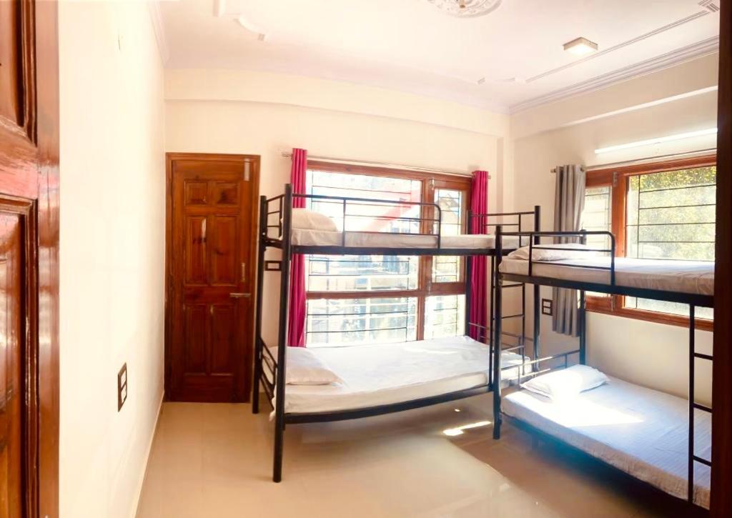 Hostel Partners Šimla Exteriér fotografie
